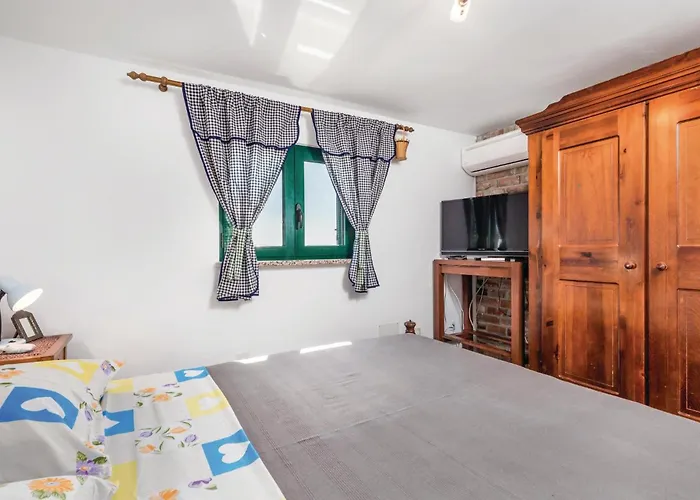 1 Bedroom Gorgeous In *