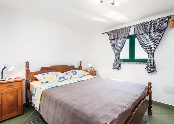 1 Bedroom Gorgeous In Lovran