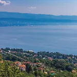 1 Bedroom Gorgeous In *